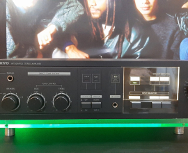 Onkyo Stereo Amplifier