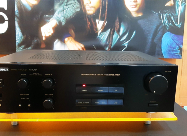 Pioneer A-302R Amplifier